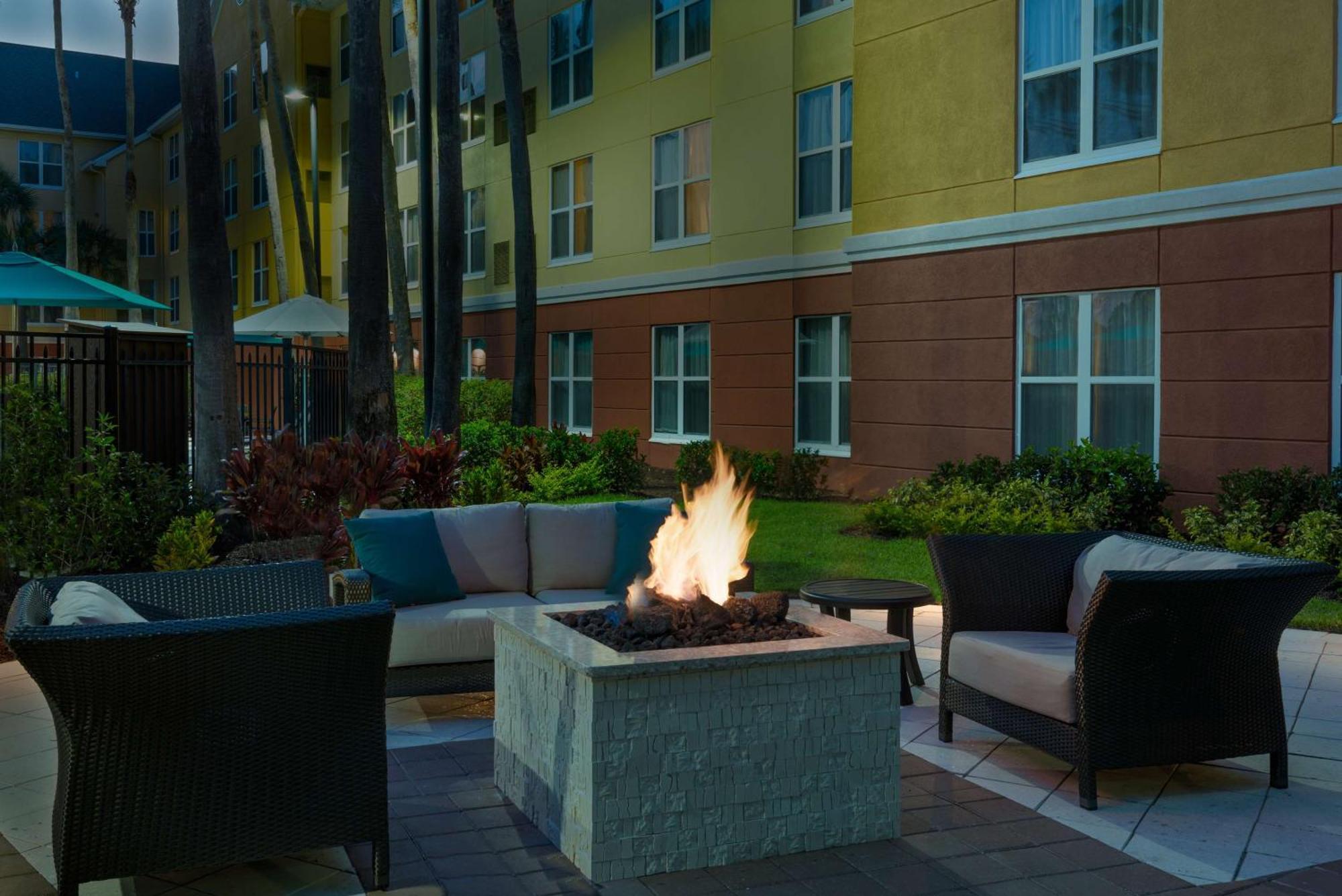 Homewood Suites By Hilton Orlando-Ucf Area Alafaya Exteriér fotografie